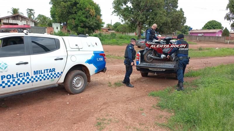 Polícia Militar recuperou Biz que foi roubada na madrugada de ontem em Rolim de Moura Polícia Militar recuperou Biz que foi roubada na madrugada de ontem em Rolim de Moura