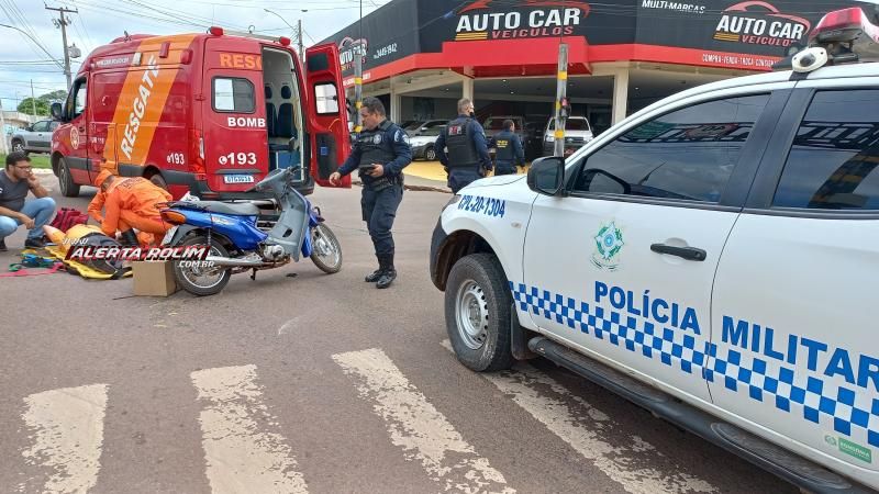 Primeiro acidente de trânsito do dia deixou idoso com suspeita de fratura em Rolim de Moura Primeiro acidente de trânsito do dia deixou idoso com suspeita de fratura em Rolim de Moura