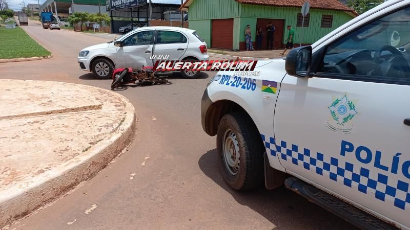 Segundo acidente do dia também envolveu carro e moto e deixou uma pessoa ferida em Rolim de Moura Segundo acidente do dia também envolveu carro e moto e deixou uma pessoa ferida em Rolim de Moura