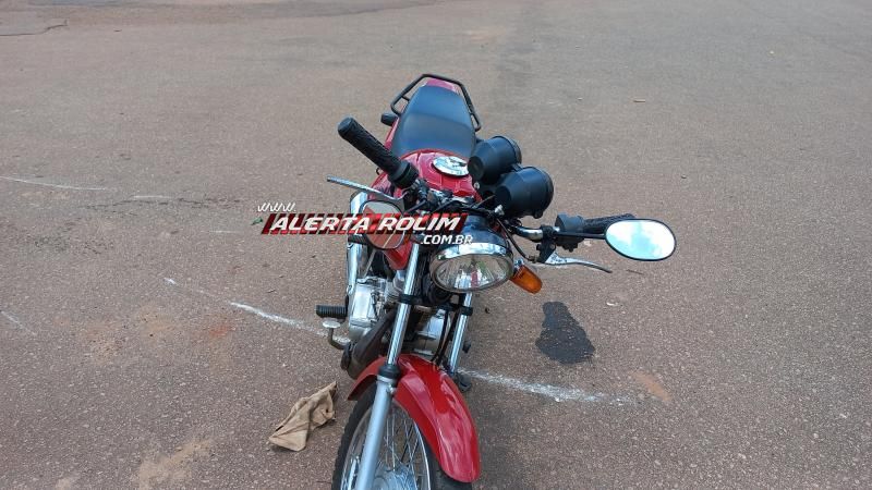 Terceiro acidente desta quarta-feira envolveu duas motocicletas e deixou delivery ferido em Rolim de Moura Terceiro acidente desta quarta-feira envolveu duas motocicletas e deixou delivery ferido em Rolim de Moura