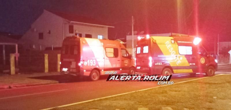 Vídeo mostra exato momento da colisão entre motos que resultou na morte de mulher nessa madrugada em Rolim de Moura Vídeo mostra exato momento da colisão entre motos que resultou na morte de mulher nessa madrugada em Rolim de Moura