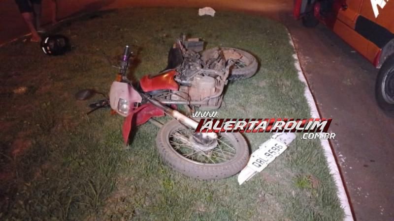 Após deixar motociclista ferido, motorista de carro se evadiu, mas placa do veículo ficou no local do acidente na noite de terça-feira em Rolim de Moura Após deixar motociclista ferido, motorista de carro se evadiu, mas placa do veículo ficou no local do acidente na noite de terça-feira em Rolim de Moura