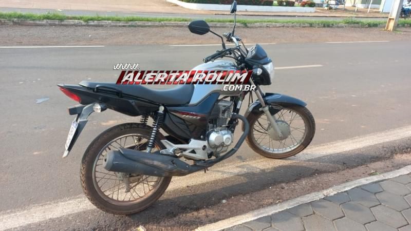 Acidente de trânsito envolvendo carro e moto foi registrado nesta manhã em Rolim de Moura Acidente de trânsito envolvendo carro e moto foi registrado nesta manhã em Rolim de Moura