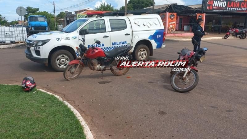 Acidente de trânsito na Avenida Norte Sul deixou duas pessoa feridas nesta tarde em Rolim de Moura Acidente de trânsito na Avenida Norte Sul deixou duas pessoa feridas nesta tarde em Rolim de Moura