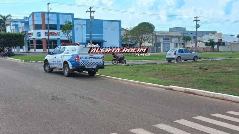 Acidente envolvendo carro e moto foi registrado nesta manhã em Rolim de Moura Acidente envolvendo carro e moto foi registrado nesta manhã em Rolim de Moura