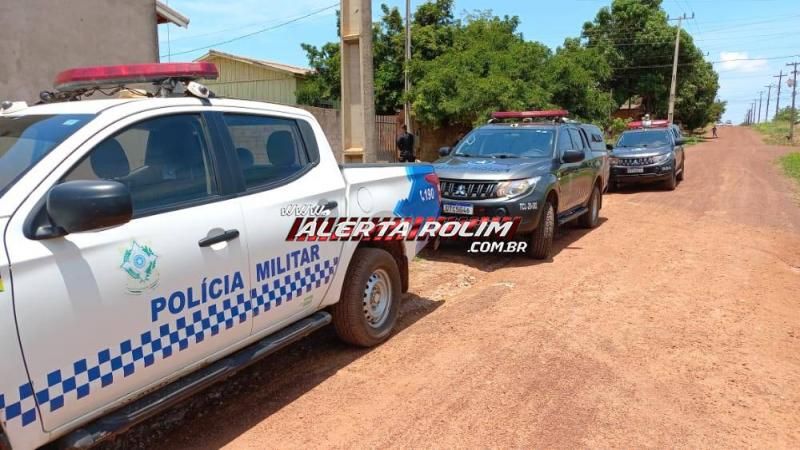 Acusado de tráfico de drogas foi preso durante trabalho em conjunto da Polícia Militar e Polícia Civil em Rolim de Moura Acusado de tráfico de drogas foi preso durante trabalho em conjunto da Polícia Militar e Polícia Civil em Rolim de Moura