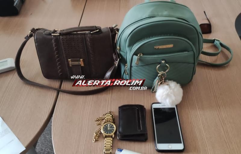 Após cometer três roubos em sequência, indivíduo tentou fugir, mas acabou preso pela Polícia Militar durante esta tarde em Rolim de Moura Após cometer três roubos em sequência, indivíduo tentou fugir, mas acabou preso pela Polícia Militar durante esta tarde em Rolim de Moura