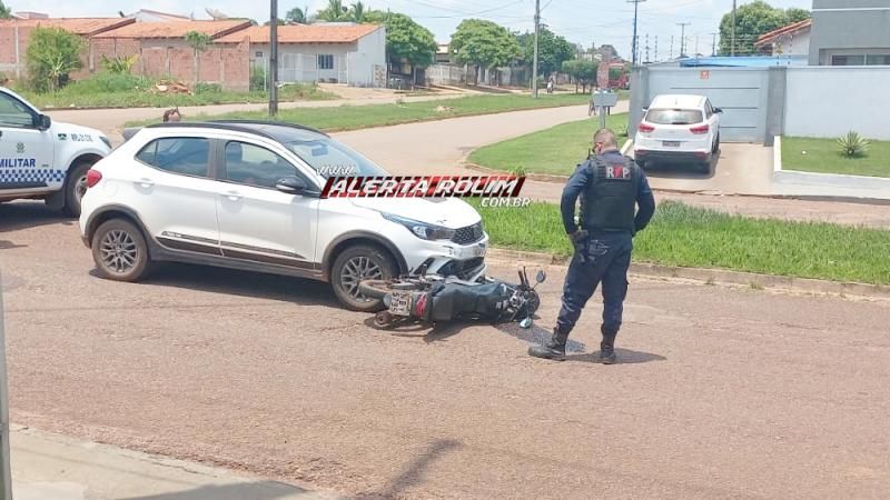 Colisão entre carro e moto nesta quinta-feira deixou uma pessoa ferida em Rolim de Moura Colisão entre carro e moto nesta quinta-feira deixou uma pessoa ferida em Rolim de Moura