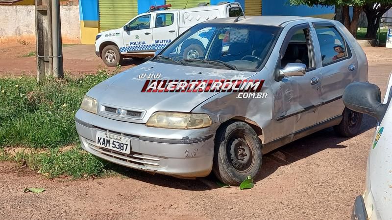Colisão entre dois carros foi registrada nesta manhã em Rolim de Moura Colisão entre dois carros foi registrada nesta manhã em Rolim de Moura