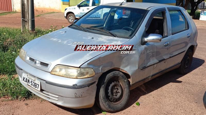 Colisão entre dois carros foi registrada nesta manhã em Rolim de Moura Colisão entre dois carros foi registrada nesta manhã em Rolim de Moura