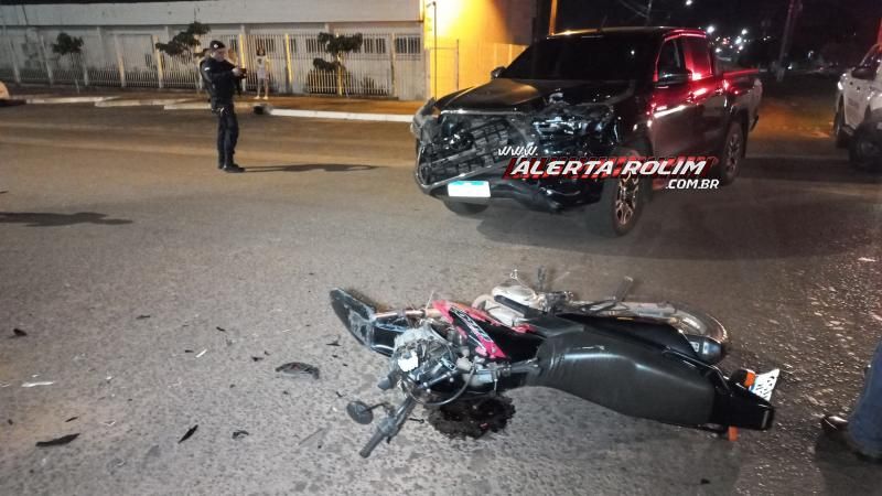 Grave acidente de trânsito foi registrado na noite de sexta-feira em Rolim de Moura Grave acidente de trânsito foi registrado na noite de sexta-feira em Rolim de Moura