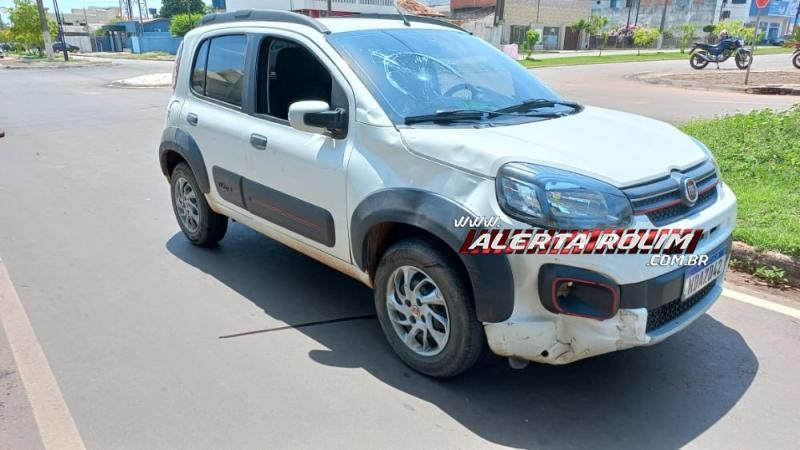Mais um acidente de trânsito envolvendo carro e moto foi registrado nesta sexta-feira em Rolim de Moura Mais um acidente de trânsito envolvendo carro e moto foi registrado nesta sexta-feira em Rolim de Moura