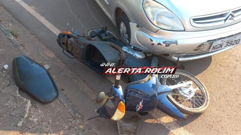 Mulher sofreu fratura exposta na perna em acidente de trânsito nesta manhã em Rolim de Moura Mulher sofreu fratura exposta na perna em acidente de trânsito nesta manhã em Rolim de Moura