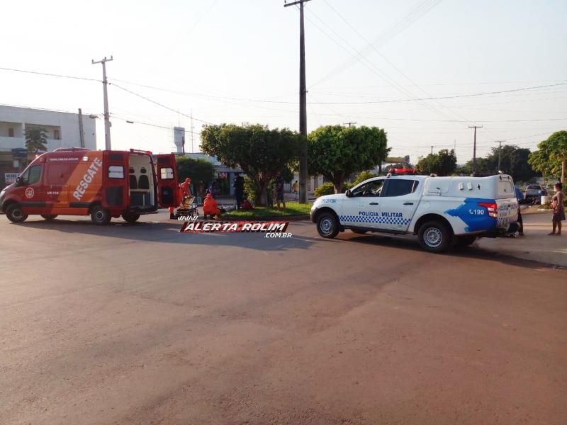 Mulher sofreu fratura exposta na perna em acidente de trânsito nesta manhã em Rolim de Moura Mulher sofreu fratura exposta na perna em acidente de trânsito nesta manhã em Rolim de Moura