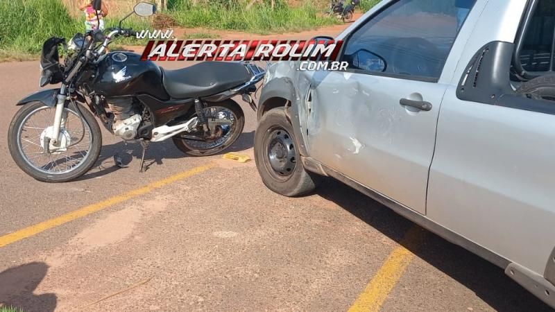 PM registrou colisão entre carro e moto nesta tarde de sábado em Rolim de Moura PM registrou colisão entre carro e moto nesta tarde de sábado em Rolim de Moura