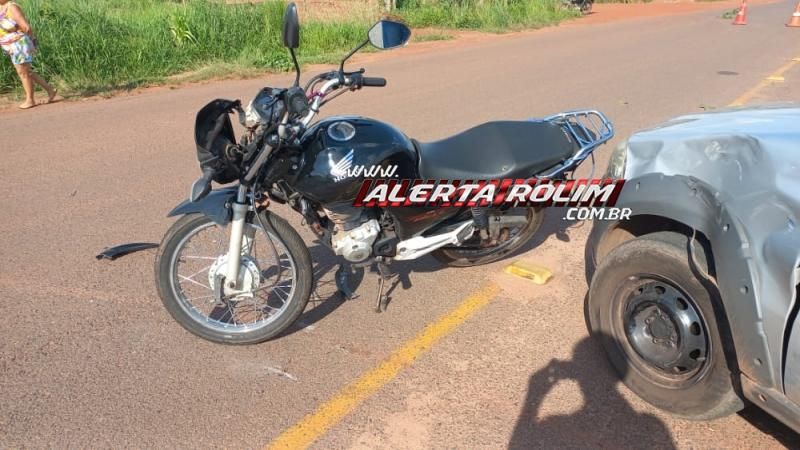 PM registrou colisão entre carro e moto nesta tarde de sábado em Rolim de Moura PM registrou colisão entre carro e moto nesta tarde de sábado em Rolim de Moura