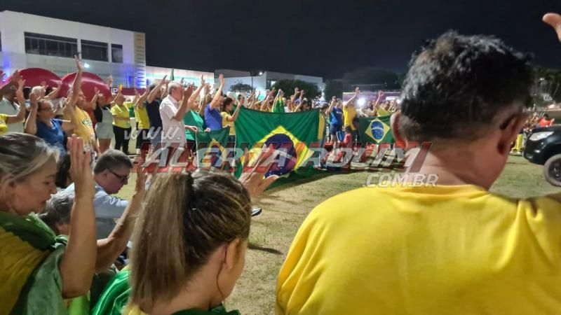 Rolimourenses completam 9 dias de manifestações de forma absolutamente ordeira Rolimourenses completam 9 dias de manifestações de forma absolutamente ordeira