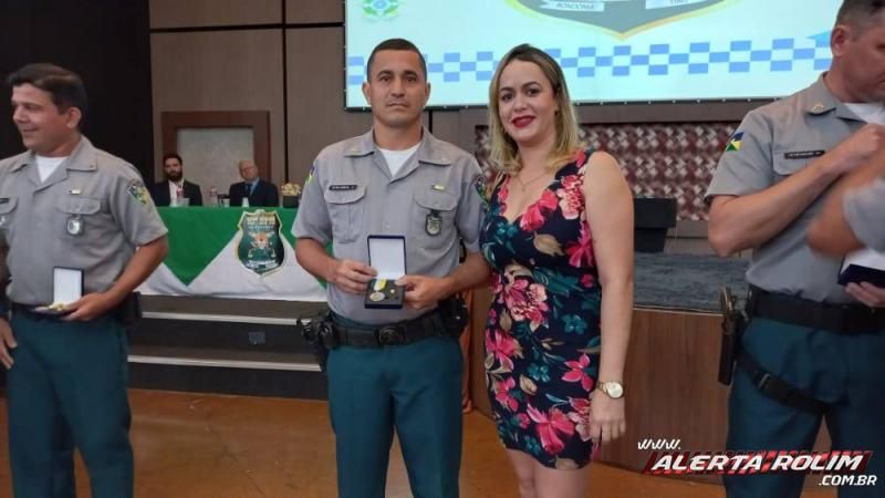 Solenidade alusiva aos 47 anos da PMRO foi realizada pelo 10º Batalhão de Polícia Militar em Rolim de Moura Solenidade alusiva aos 47 anos da PMRO foi realizada pelo 10º Batalhão de Polícia Militar em Rolim de Moura
