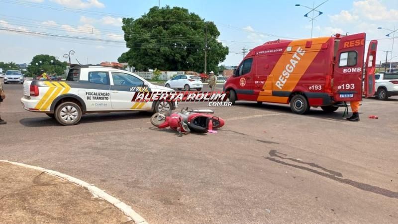 Terceiro acidente de trânsito desta terça-feira deixou condutora de moto ferida em Rolim de Moura Terceiro acidente de trânsito desta terça-feira deixou condutora de moto ferida em Rolim de Moura