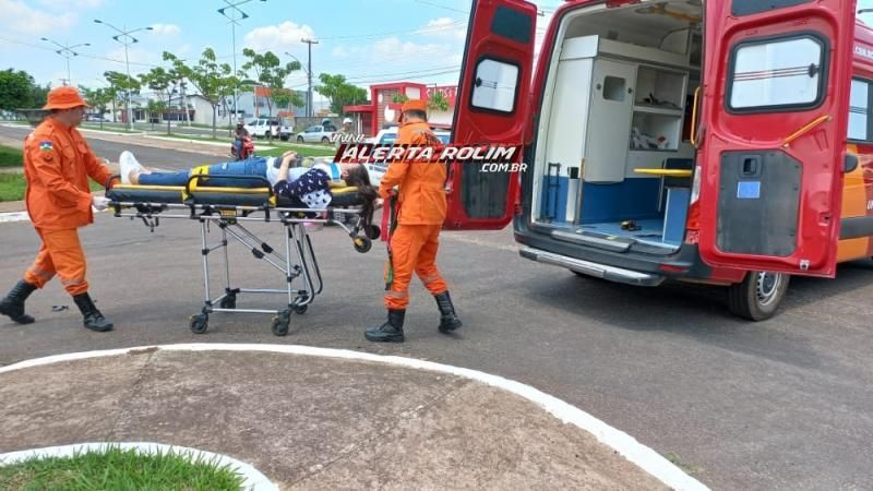 Terceiro acidente de trânsito desta terça-feira deixou condutora de moto ferida em Rolim de Moura Terceiro acidente de trânsito desta terça-feira deixou condutora de moto ferida em Rolim de Moura