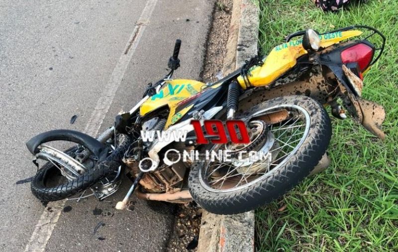 Urgente – Alta Floresta; Mototaxista morre após colisão com Fiat Toro na RO 383 próximo ao Estande de Tiro Urgente – Alta Floresta; Mototaxista morre após colisão com Fiat Toro na RO 383 próximo ao Estande de Tiro