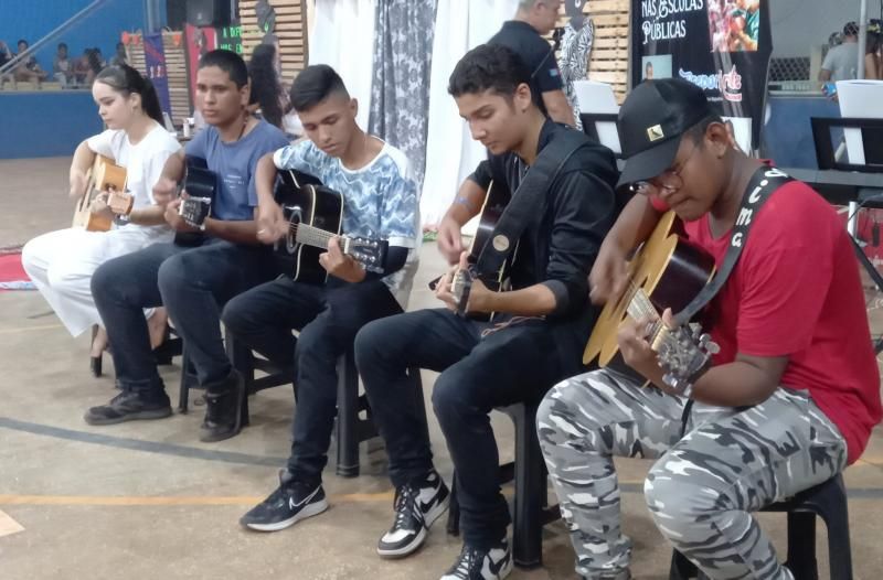 1ª Noite Cultural do Colégio TIRADENTES em Rolim de Moura e entrega de premiações do Projeto Leitor Destaque 1ª Noite Cultural do Colégio TIRADENTES em Rolim de Moura e entrega de premiações do Projeto Leitor Destaque