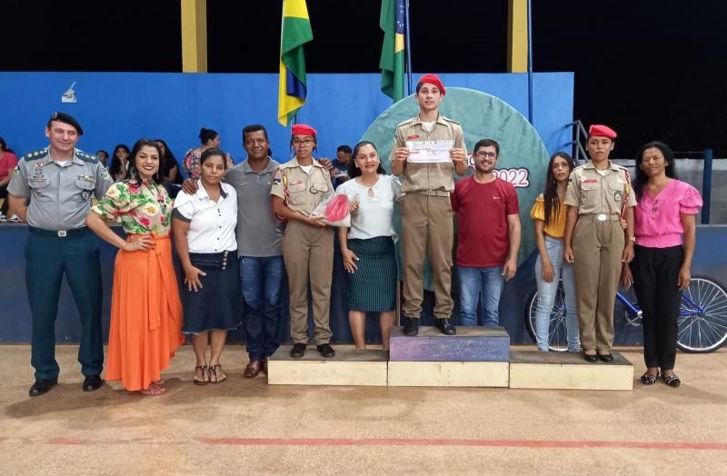 1ª Noite Cultural do Colégio TIRADENTES em Rolim de Moura e entrega de premiações do Projeto Leitor Destaque 1ª Noite Cultural do Colégio TIRADENTES em Rolim de Moura e entrega de premiações do Projeto Leitor Destaque