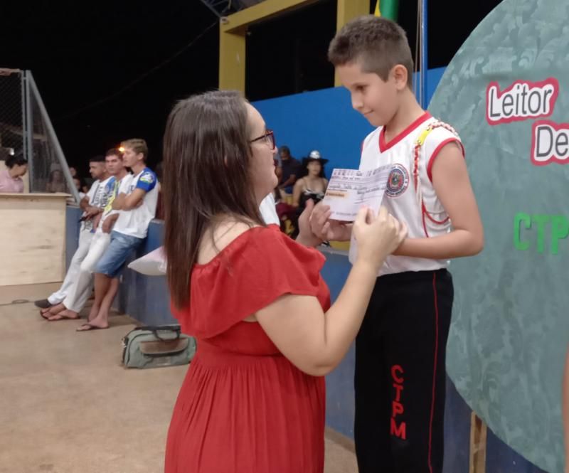 1ª Noite Cultural do Colégio TIRADENTES em Rolim de Moura e entrega de premiações do Projeto Leitor Destaque 1ª Noite Cultural do Colégio TIRADENTES em Rolim de Moura e entrega de premiações do Projeto Leitor Destaque