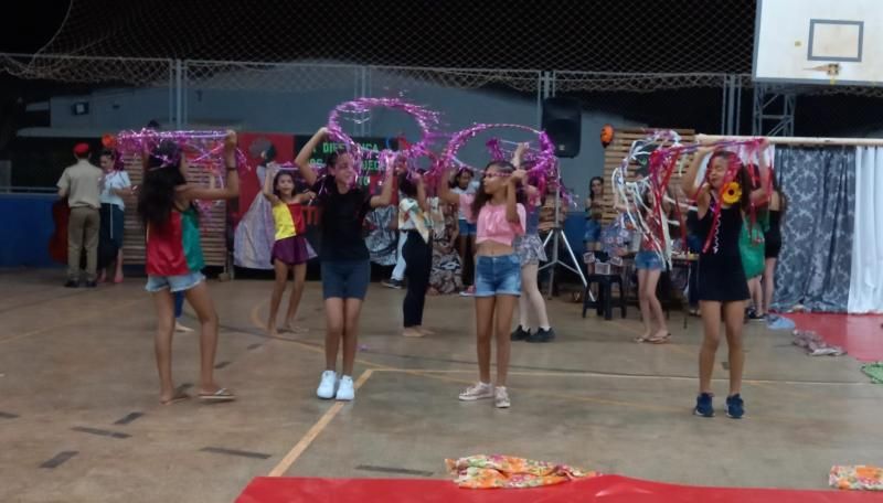 1ª Noite Cultural do Colégio TIRADENTES em Rolim de Moura e entrega de premiações do Projeto Leitor Destaque 1ª Noite Cultural do Colégio TIRADENTES em Rolim de Moura e entrega de premiações do Projeto Leitor Destaque