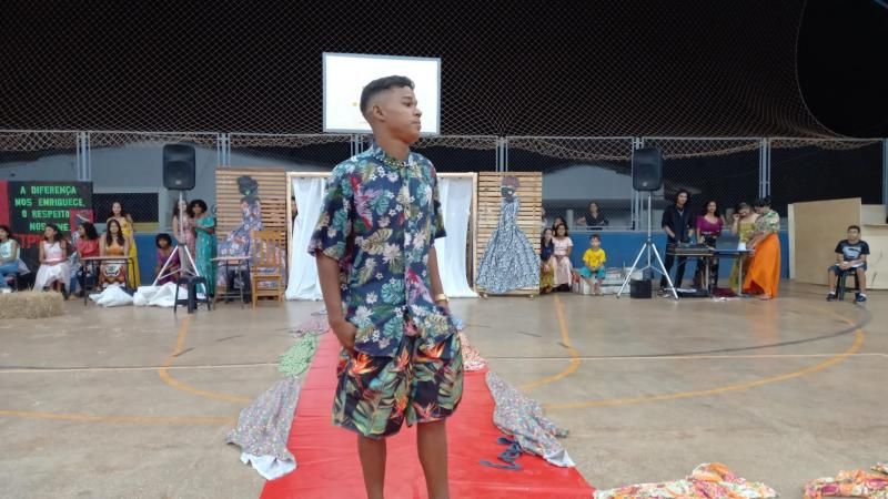 1ª Noite Cultural do Colégio TIRADENTES em Rolim de Moura e entrega de premiações do Projeto Leitor Destaque 1ª Noite Cultural do Colégio TIRADENTES em Rolim de Moura e entrega de premiações do Projeto Leitor Destaque