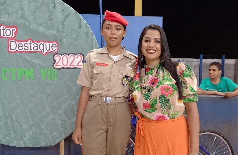 1ª Noite Cultural do Colégio TIRADENTES em Rolim de Moura e entrega de premiações do Projeto Leitor Destaque 1ª Noite Cultural do Colégio TIRADENTES em Rolim de Moura e entrega de premiações do Projeto Leitor Destaque