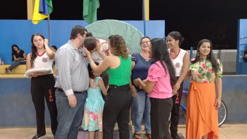 1ª Noite Cultural do Colégio TIRADENTES em Rolim de Moura e entrega de premiações do Projeto Leitor Destaque 1ª Noite Cultural do Colégio TIRADENTES em Rolim de Moura e entrega de premiações do Projeto Leitor Destaque