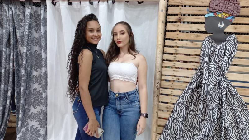 1ª Noite Cultural do Colégio TIRADENTES em Rolim de Moura e entrega de premiações do Projeto Leitor Destaque 1ª Noite Cultural do Colégio TIRADENTES em Rolim de Moura e entrega de premiações do Projeto Leitor Destaque