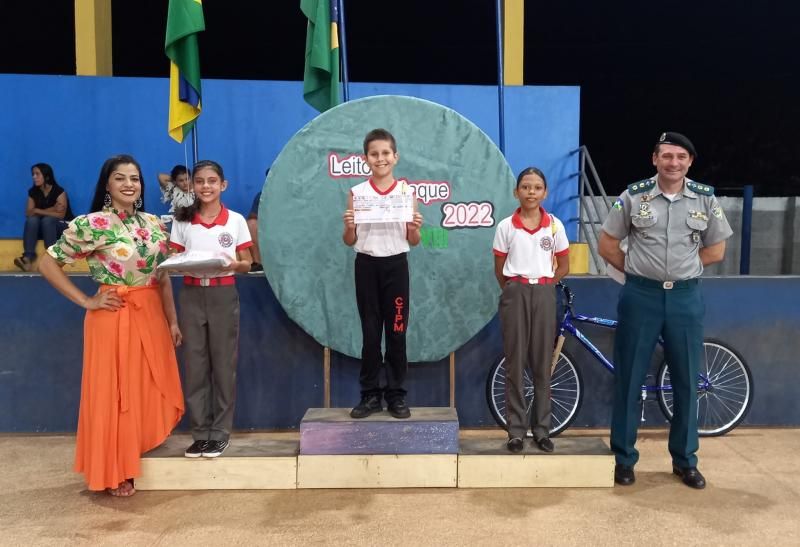 1ª Noite Cultural do Colégio TIRADENTES em Rolim de Moura e entrega de premiações do Projeto Leitor Destaque 1ª Noite Cultural do Colégio TIRADENTES em Rolim de Moura e entrega de premiações do Projeto Leitor Destaque