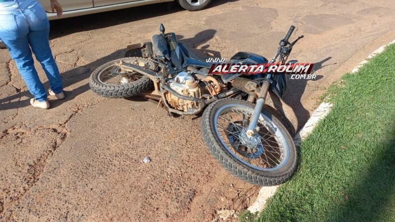 Acidente de trânsito deixou ocupantes de moto feridas nesta tarde em Rolim de Moura Acidente de trânsito deixou ocupantes de moto feridas nesta tarde em Rolim de Moura