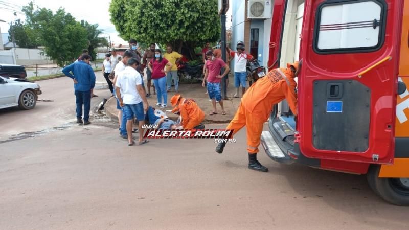 Acidente de trânsito no bairro Planalto deixou motociclista com fratura exposta em uma das pernas nesta manhã em Rolim de Moura Acidente de trânsito no bairro Planalto deixou motociclista com fratura exposta em uma das pernas nesta manhã em Rolim de Moura