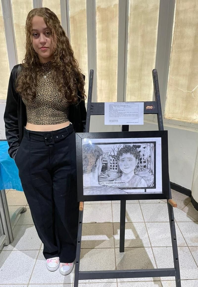 ALUNA DO COLÉGIO TIRADENTES DE ROLIM DE MOURA GANHA O FERA 2022 NA CATEGORIA DESENHO ALUNA DO COLÉGIO TIRADENTES DE ROLIM DE MOURA GANHA O FERA 2022 NA CATEGORIA DESENHO