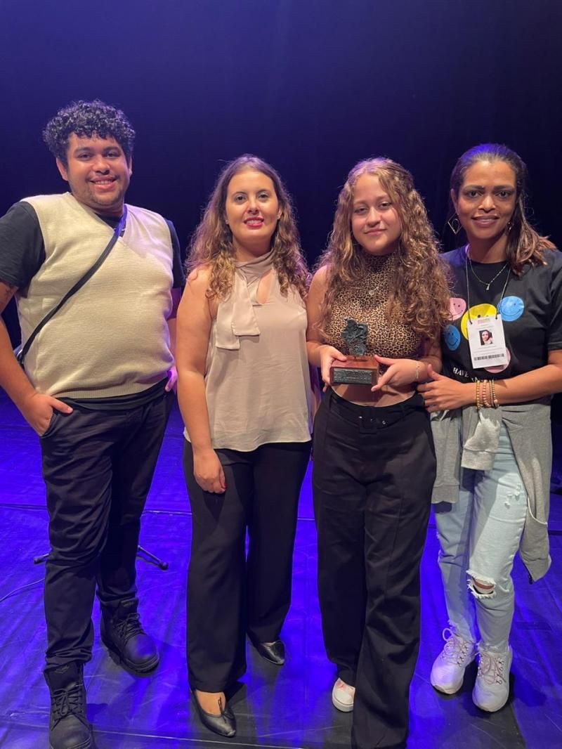 ALUNA DO COLÉGIO TIRADENTES DE ROLIM DE MOURA GANHA O FERA 2022 NA CATEGORIA DESENHO ALUNA DO COLÉGIO TIRADENTES DE ROLIM DE MOURA GANHA O FERA 2022 NA CATEGORIA DESENHO