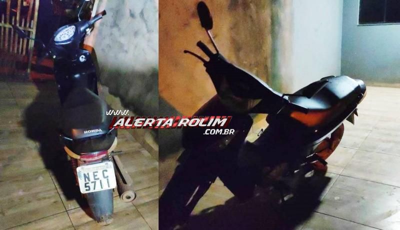 Após roubo à mão armada, 03 homens foram presos pela PM em Rolim de Moura; veículo e outros produtos roubados foram recuperados e duas armas de fogo foram apreendidas Após roubo à mão armada, 03 homens foram presos pela PM em Rolim de Moura; veículo e outros produtos roubados foram recuperados e duas armas de fogo foram apreendidas