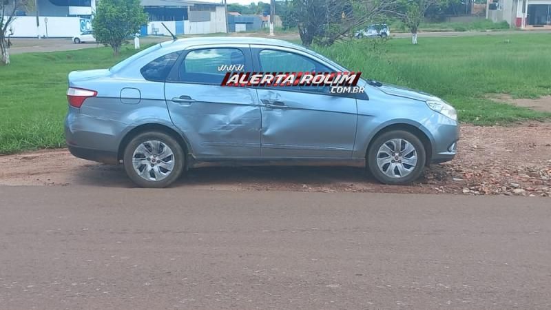 Colisão entre carro e caminhonete foi registrada nesta segunda-feira em Rolim de Moura Colisão entre carro e caminhonete foi registrada nesta segunda-feira em Rolim de Moura