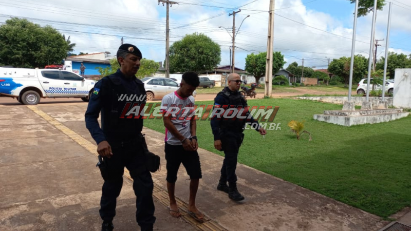 Homem foi preso e motocicleta furtada foi recuperada pela Polícia Militar em Rolim de Moura Homem foi preso e motocicleta furtada foi recuperada pela Polícia Militar em Rolim de Moura