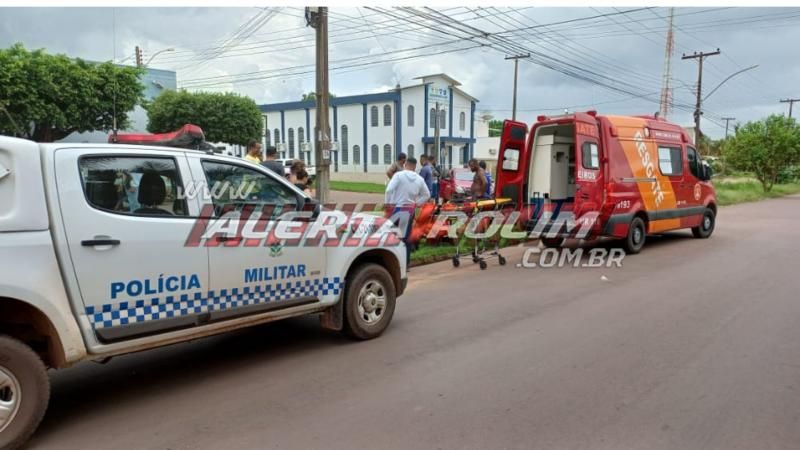 Motociclista fraturou perna em acidente nesta tarde em Rolim de Moura Motociclista fraturou perna em acidente nesta tarde em Rolim de Moura