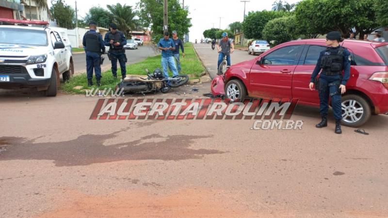 Motociclista fraturou perna em acidente nesta tarde em Rolim de Moura Motociclista fraturou perna em acidente nesta tarde em Rolim de Moura