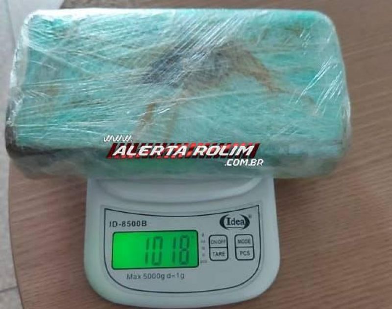 Taxista de São Miguel foi preso pela PM em Rolim de Moura, enquanto transportava cocaína Taxista de São Miguel foi preso pela PM em Rolim de Moura, enquanto transportava cocaína