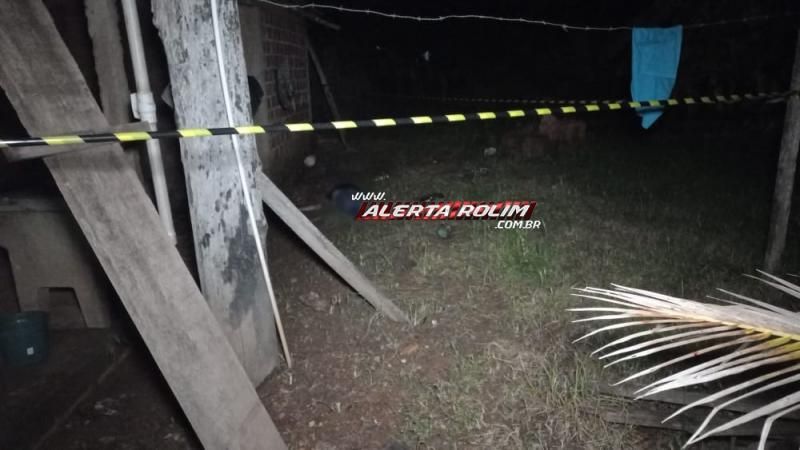 URGENTE - Primeiro homicídio do ano foi registrado em Rolim de Moura; Homem foi executado com vários disparos no bairro Beira Rio URGENTE - Primeiro homicídio do ano foi registrado em Rolim de Moura; Homem foi executado com vários disparos no bairro Beira Rio