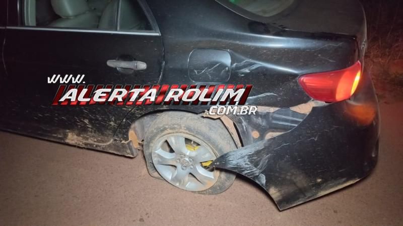 Acidente na noite de ontem envolveu carro e moto no bairro Cidade Alta em Rolim de Moura Acidente na noite de ontem envolveu carro e moto no bairro Cidade Alta em Rolim de Moura