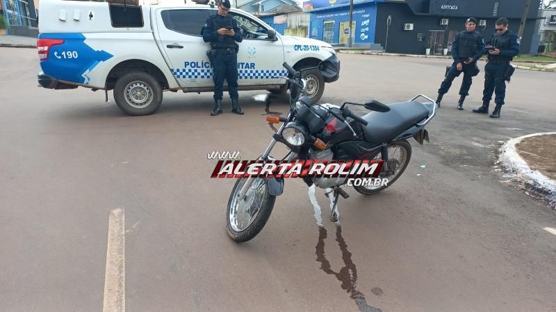 Colisão entre duas motos deixou uma pessoa ferida neste sábado em Rolim de Moura Colisão entre duas motos deixou uma pessoa ferida neste sábado em Rolim de Moura