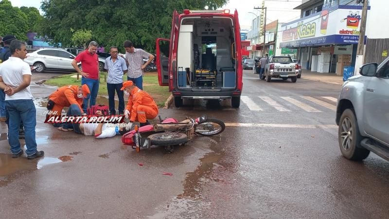 Colisão traseira foi registrada nesta tarde em Rolim de Moura Colisão traseira foi registrada nesta tarde em Rolim de Moura