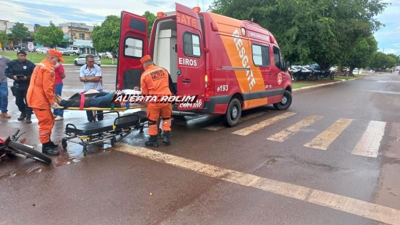 Colisão traseira foi registrada nesta tarde em Rolim de Moura Colisão traseira foi registrada nesta tarde em Rolim de Moura
