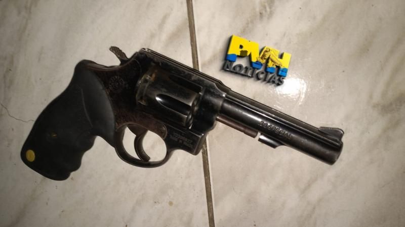 Idoso reagiu a roubo em sua casa e matou bandido com tiro de calibre 12 na boca em RO Idoso reagiu a roubo em sua casa e matou bandido com tiro de calibre 12 na boca em RO